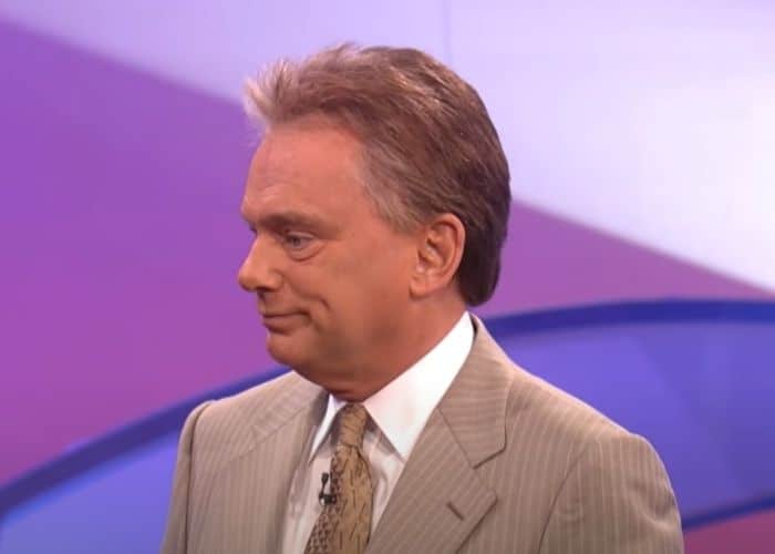 pat-sajak-wears-hairpiece