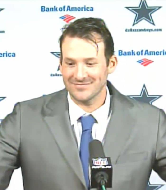 is-Tony-Romo-Bald-or-wear-a-toupee-3